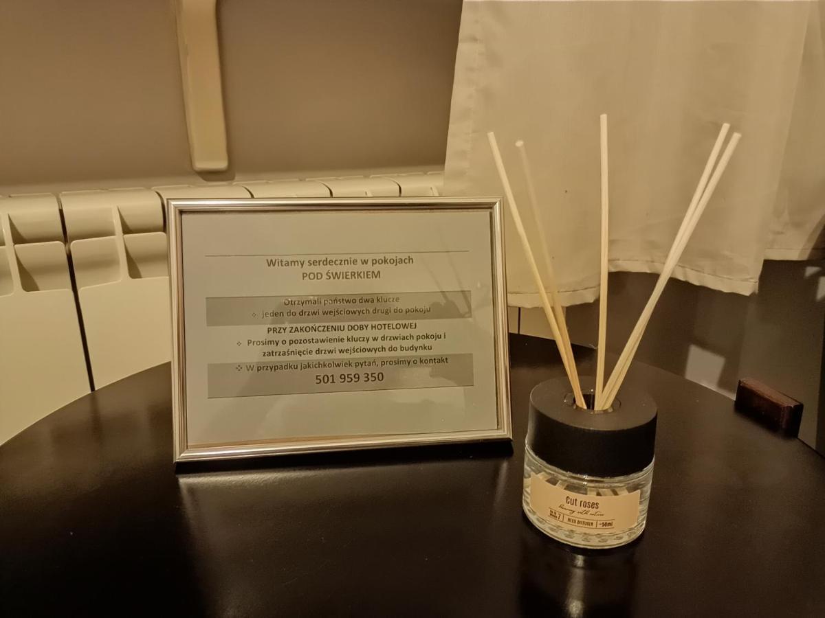 Pokoje Pod Swierkiem Swarzędz Εξωτερικό φωτογραφία