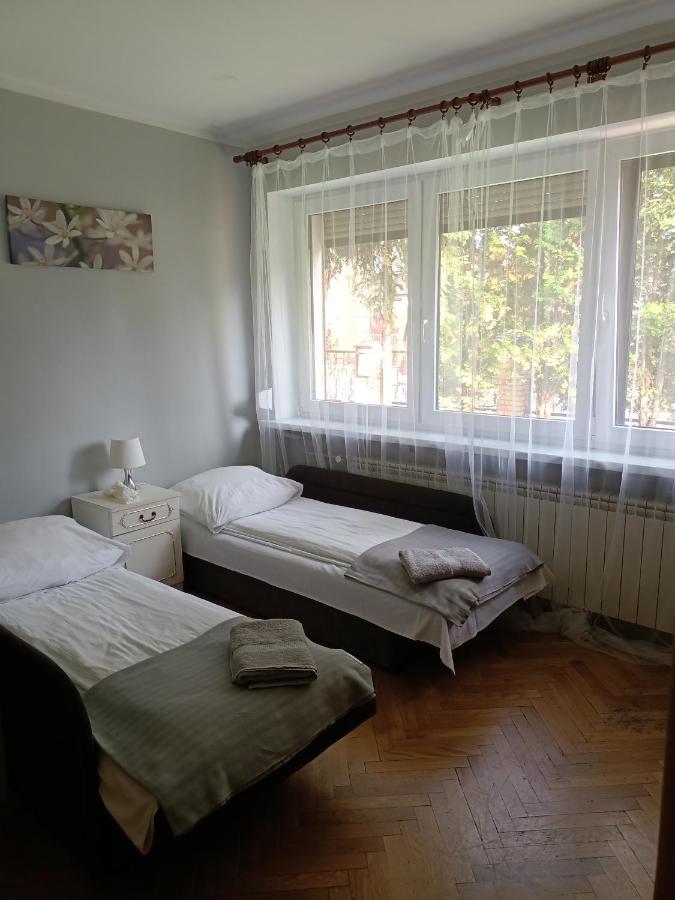 Pokoje Pod Swierkiem Swarzędz Εξωτερικό φωτογραφία