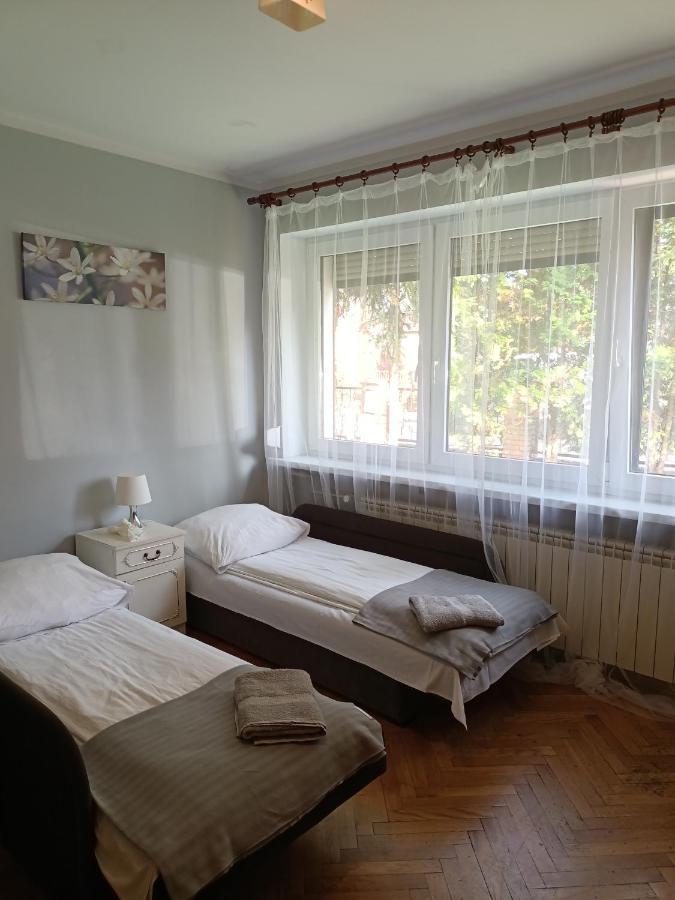 Pokoje Pod Swierkiem Swarzędz Εξωτερικό φωτογραφία