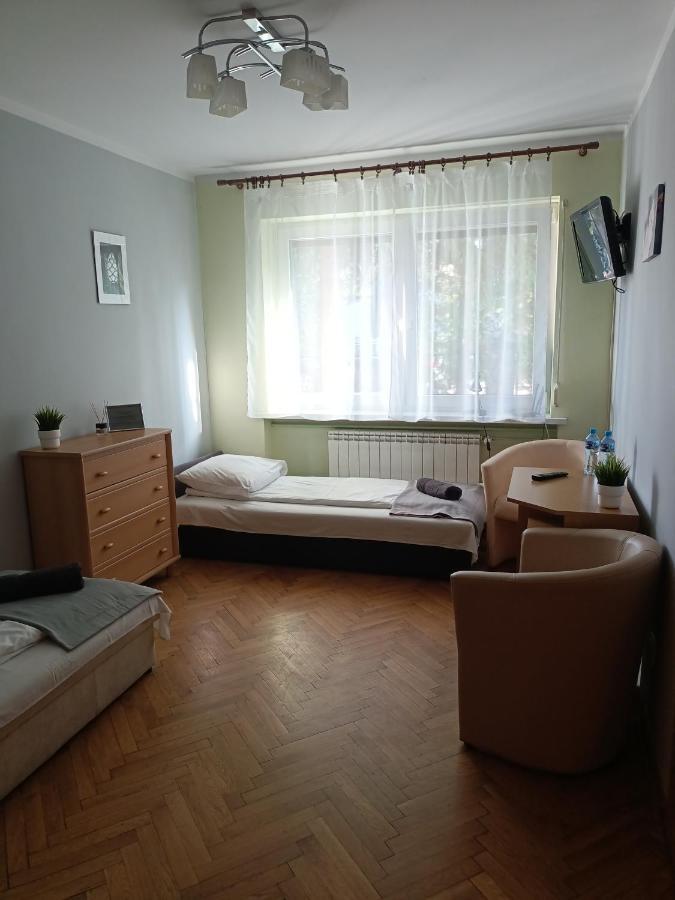 Pokoje Pod Swierkiem Swarzędz Εξωτερικό φωτογραφία